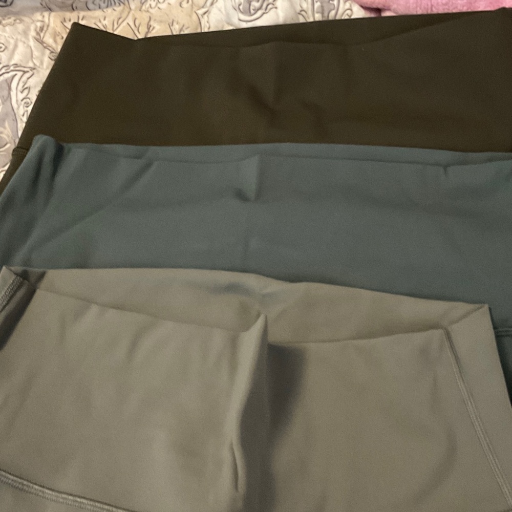 Lululemon Wunder Under Luxtreme Greens